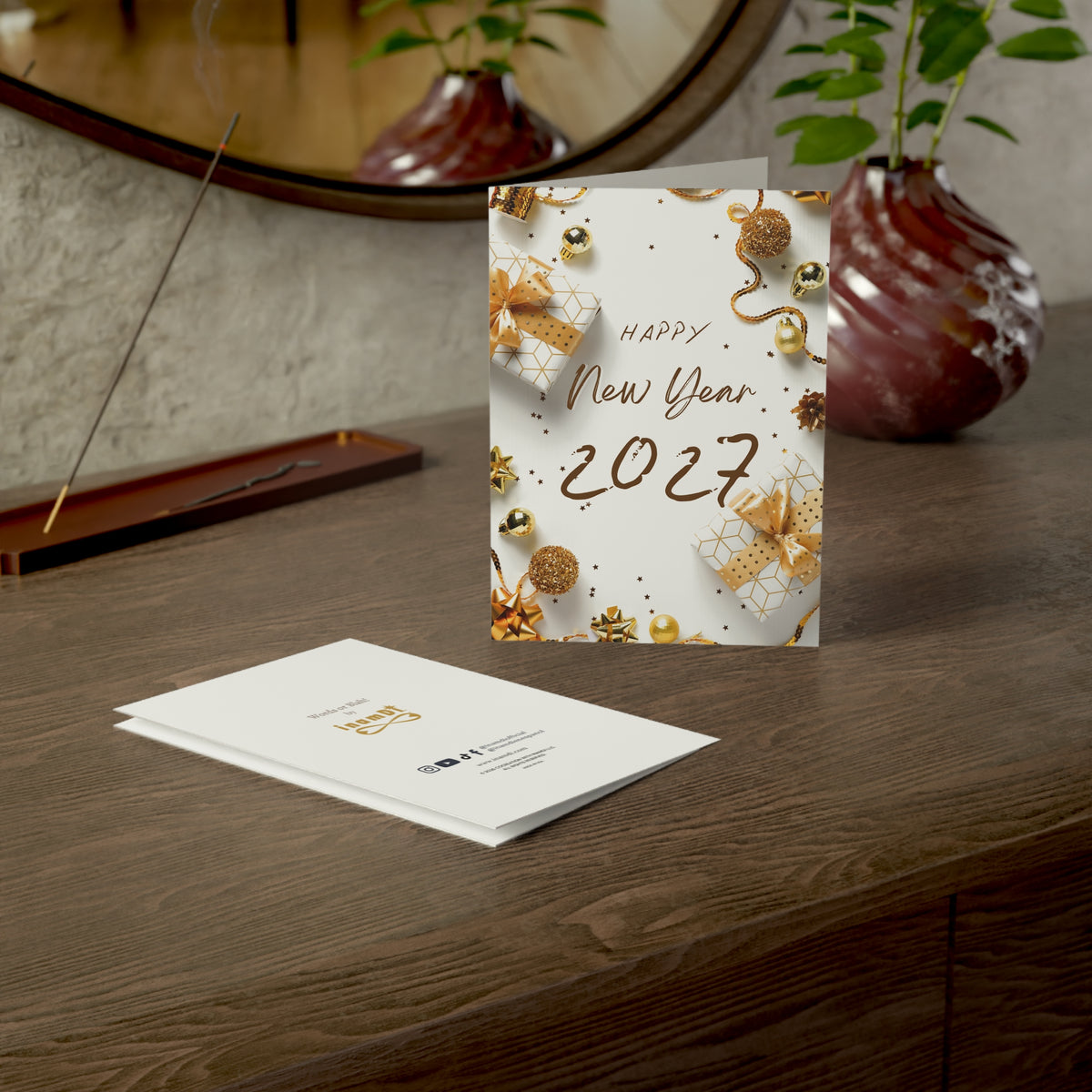 Tarjeta de felicitación de Año Nuevo 2026: Celebración con confeti dorado (paquete de 1, 10, 30 y 50)