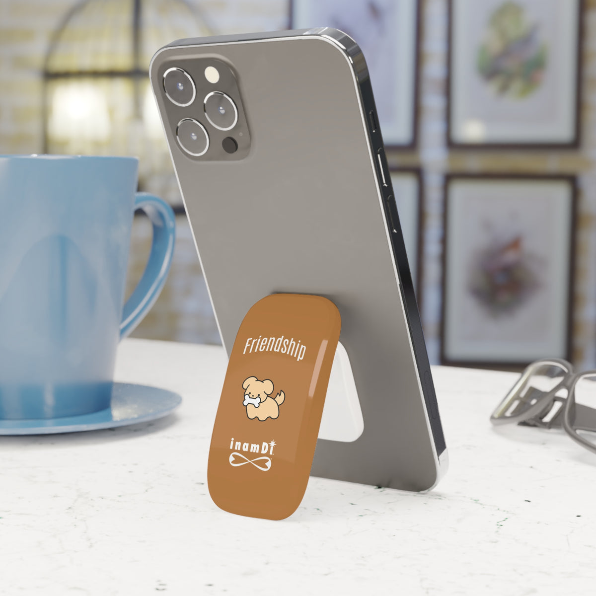 Lindo soporte para teléfono con forma de perro: accesorio de amistad, regalo para amantes de las mascotas, soporte moderno para teléfono, accesorio tecnológico único, soporte divertido para teléfono.