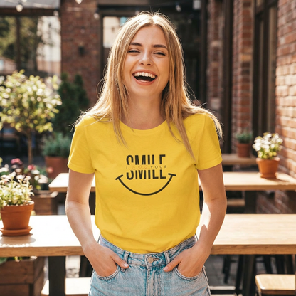 Camiseta de algodón grueso “SMILE” para mujer: camiseta motivadora para regalar, salir y transmitir energía positiva.