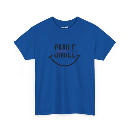 “SMILE” Heavy Cotton T-Shirt for Women – Motivational Tee for Gifts, Casual Outings, and Positive Vibes